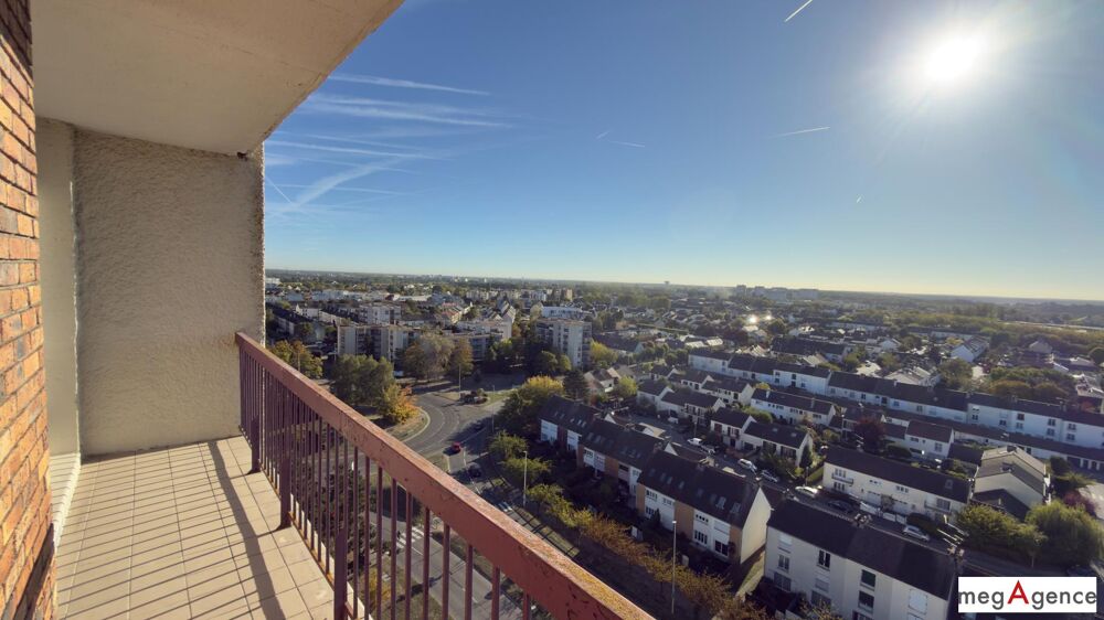 Appartement de 2 pièces et cave, en centre ville.