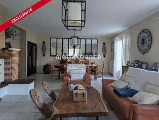  Maison � vendre 10 pi�ces 200 m�