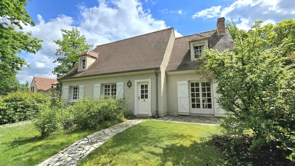 Maison familiale 8 pièces  Cadre magique au Parc du Manoir