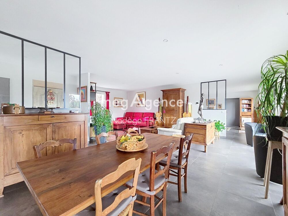 Vente Maison Aulnay – Maison de plain-pied 2023 – 133 m² – Piscine Aulnay