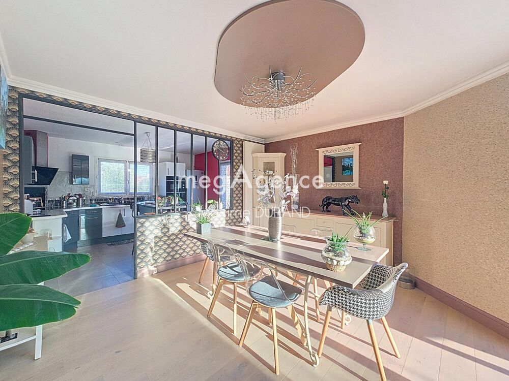 Vente Maison Maison familiale avec vaste pièce de vie et suite parentale de plain-pied à Cholet Cholet