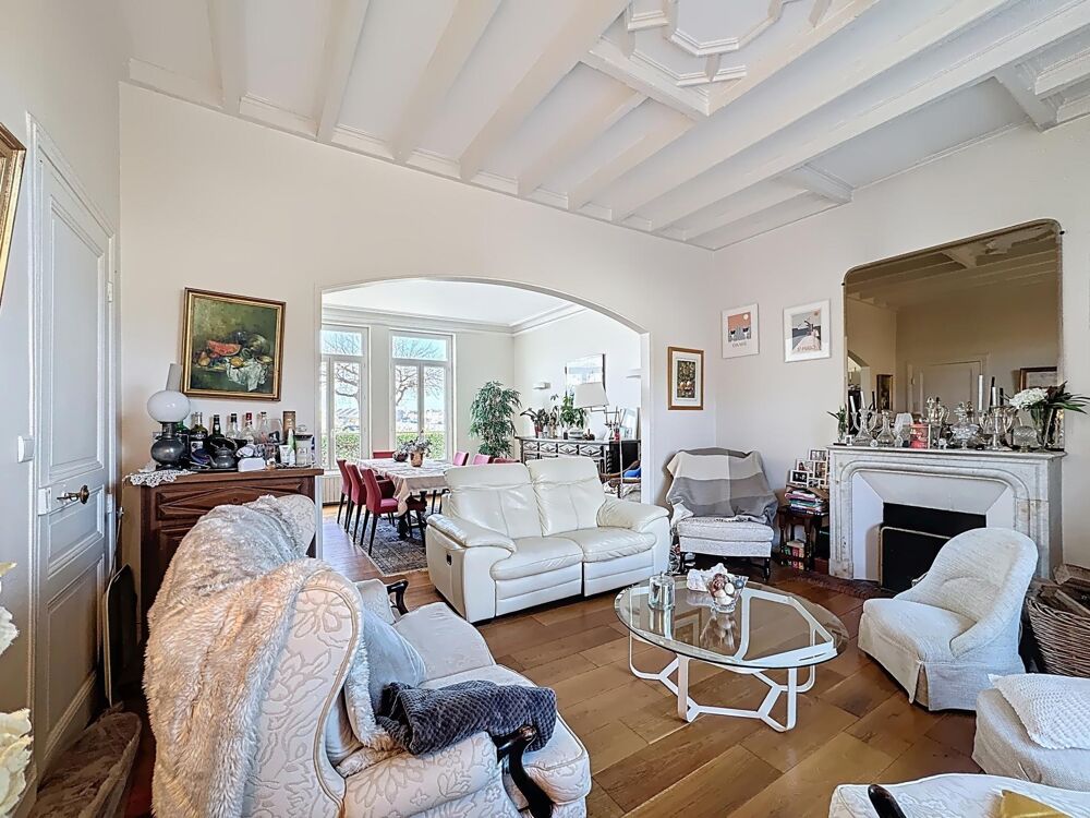 Maison de maître 11 pièces 217 m2