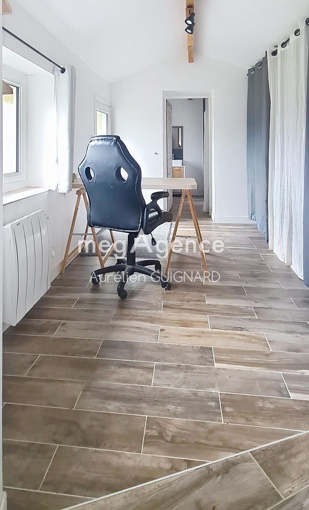 Vente Maison Chaleureuse, 2 Chambres. Bel espace en pelouse avec jardin. Garage / Dépendance LaubreÇais