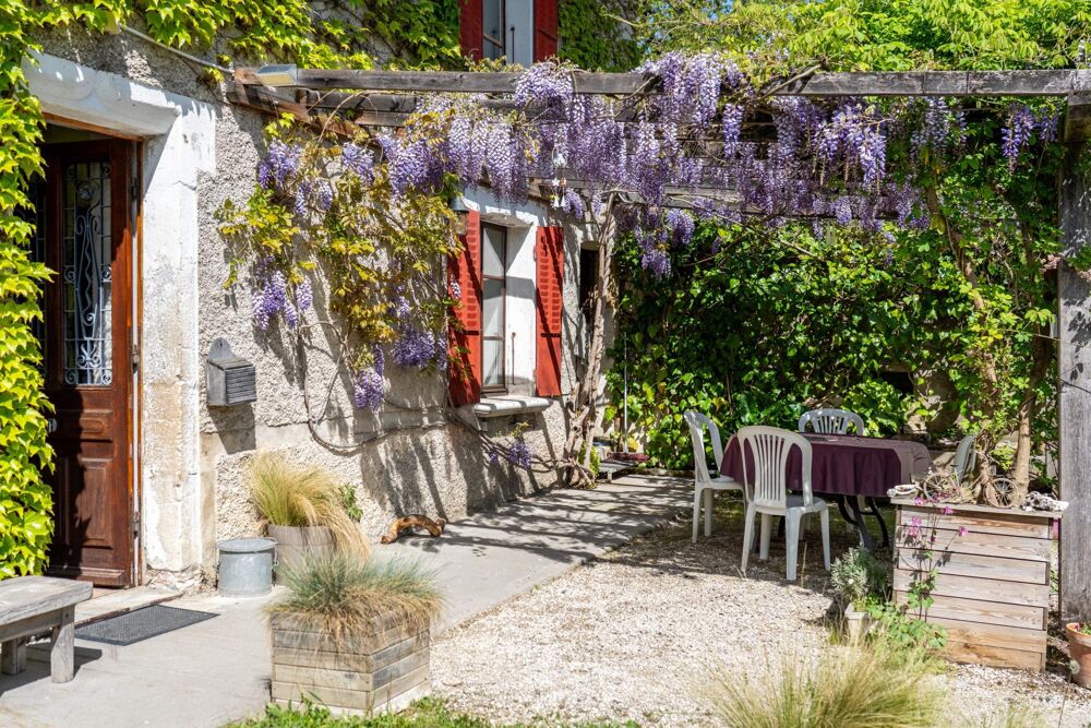 Vente Maison Maison familiale 7 pièces, beaux volumes – MOYE Moye