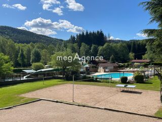  Maison  vendre 10 pices 170 m