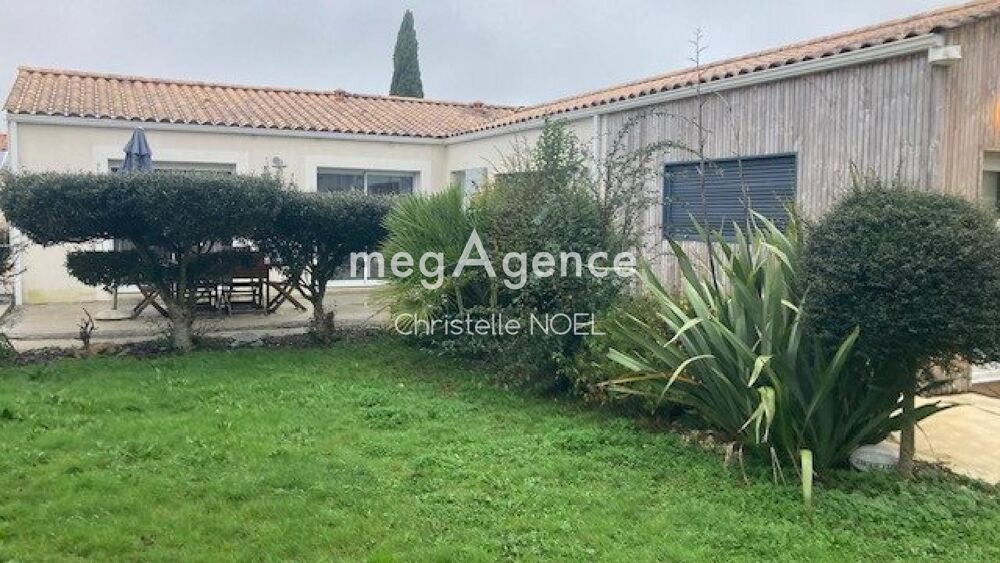Vente Maison Proche des plages de la Fautes sur mer, de la foret,et de la Rochelle,maison T5 Sainte-gemme-la-plaine