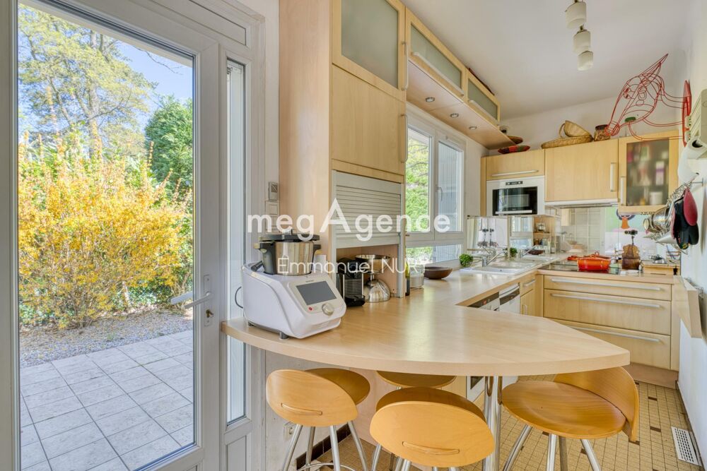 � vendre  Maison Charbonni�res-les-Bains (69260)