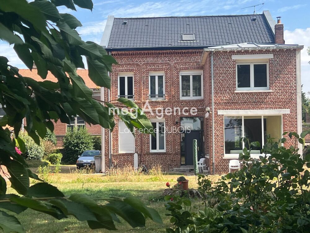 Vente Maison Vous serez charmés par cette superbe maison de caractère individuelle, entièrement rénovée par artisans, d'environ 227 m2 habita Cauchy-a-la-tour