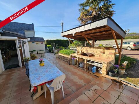   BELLEVIGNE-LES-CHÂTEAUX – MAISON LUMINEUSE, FONCTIONNELLE ET BEAUX ESPACES EXTÉRIEURS Maison - 7 pièce(s) - 130 m²
