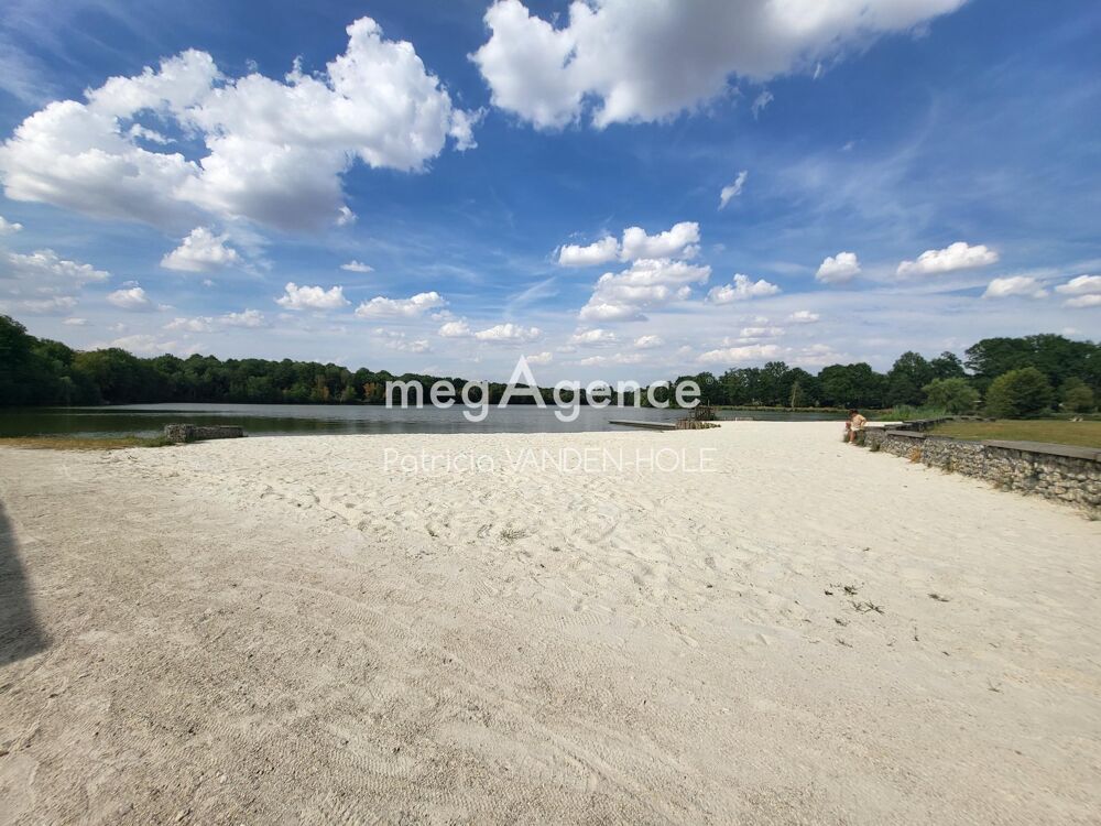 Vente Maison Duplex avec jardin dans un domaine sécurisé,  résidentiel et sportif avec piscines, golf et spa a 1h de Paris Savigny-sur-clairis