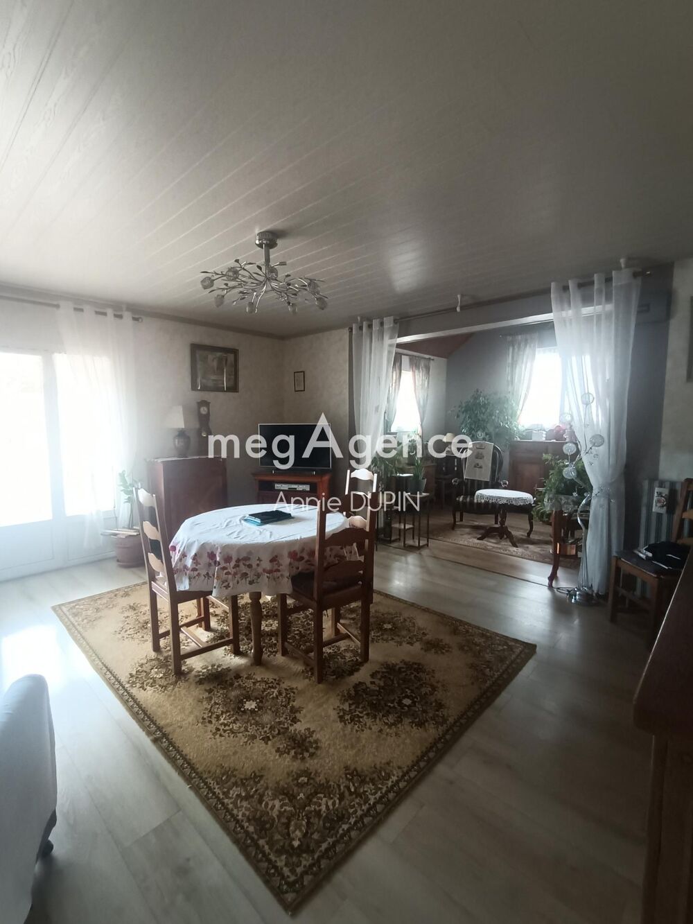 Vente Maison MAISON 6 pi�ces, 2CH + Bureau LAONS 28270 Laons