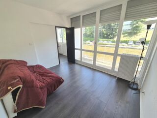  Appartement à louer 4 pièces 75 m²