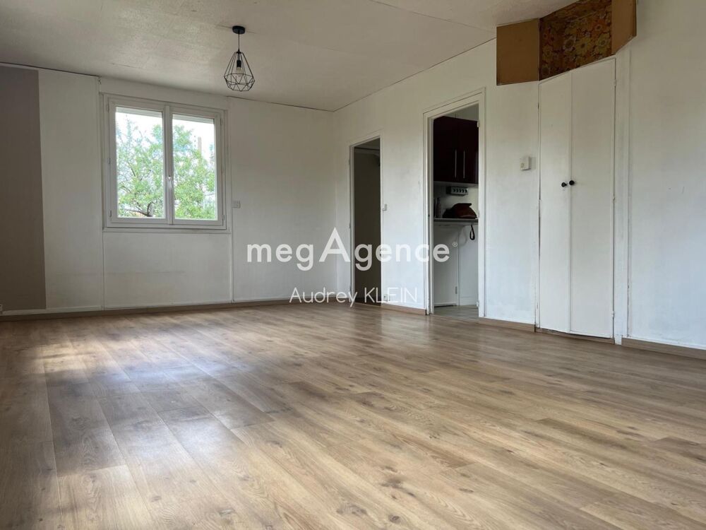 Vente Maison Maison sur sous sol total et son terrain de 671m2 Sens