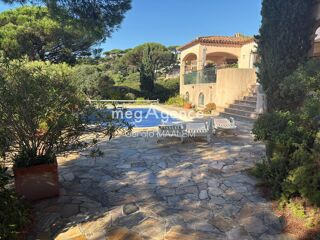  Maison à vendre 6 pièces 168 m² Sainte-maxime
