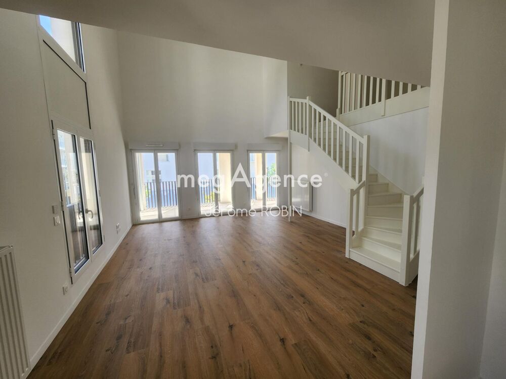 T4 Duplex Lumineux avec Terrasse et Parking à Floirac (33270)