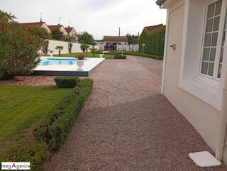 Maison à vendre 11 pièces 311 m²