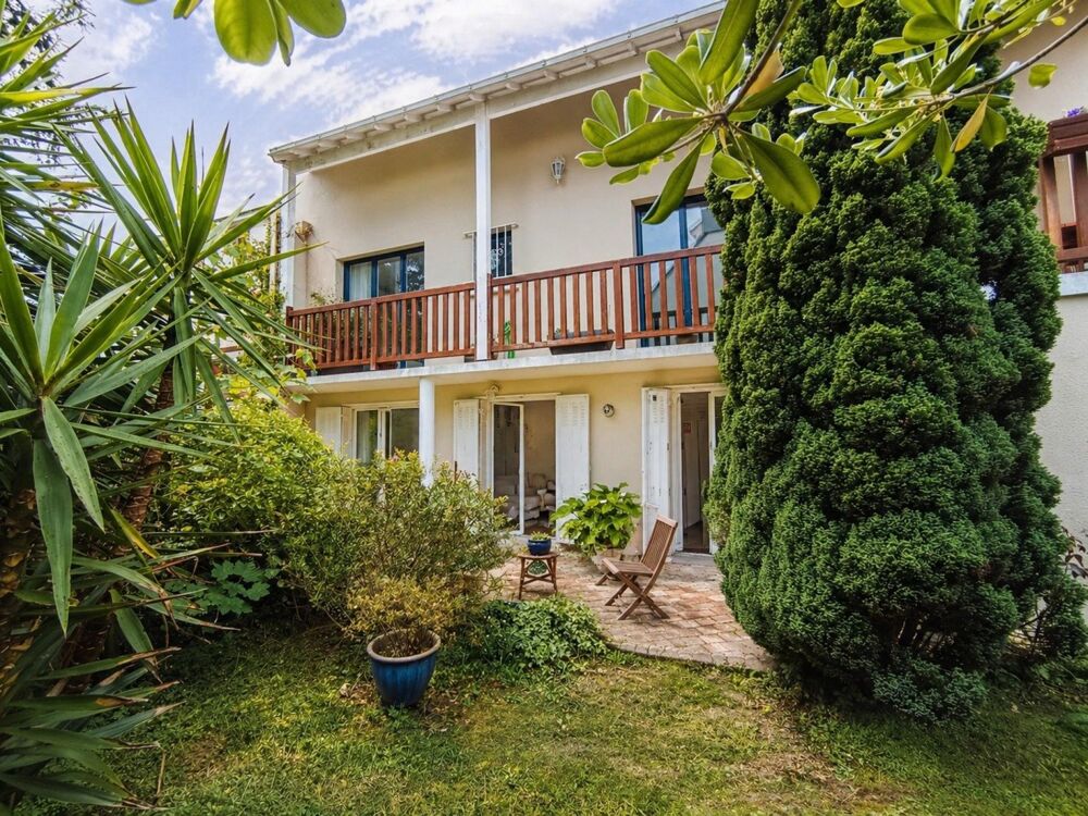 Vente Maison PROCÉ MAISON 5 CHAMBRES + 2 BUREAUX + 3 STATIONNEMENTS Nantes