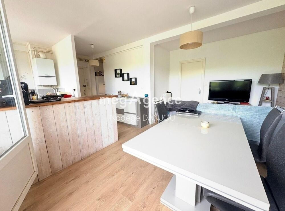 Vente Appartement APPARTEMENT 4 PIECES CENTRE VILLE VIRE NORMANDIE 14500. Vire normandie