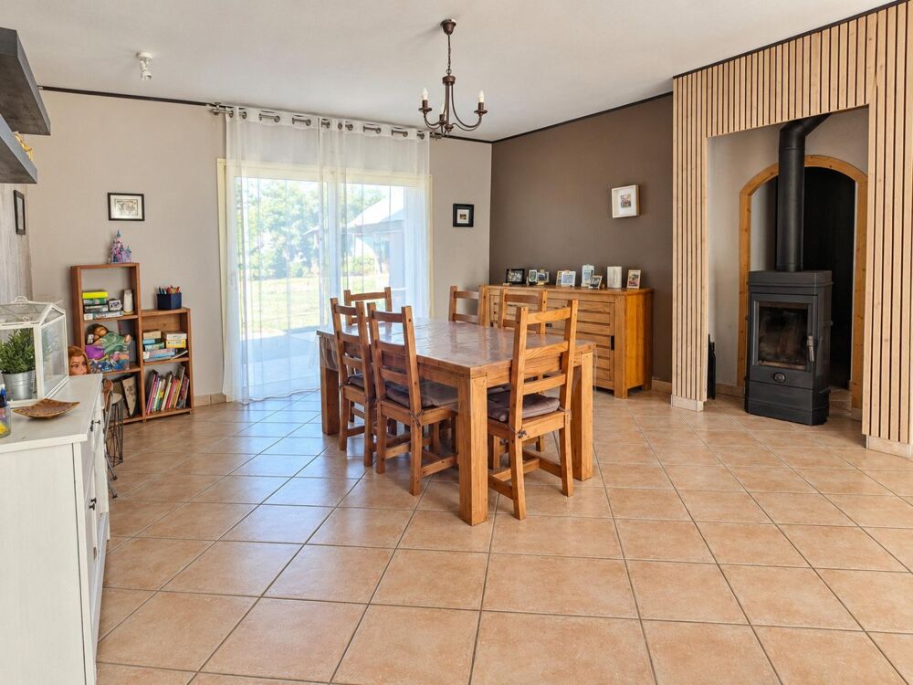 Vente Maison ENTRE ARGENTONNAY, THOUARS ET BRESSUIRE – MAISON CONTEMPORAINE AVEC HANGAR DE 400 M² ET TERRAIN DE 10 000 M² Argentonnay