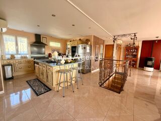 Maison à vendre 8 pièces 270 m²