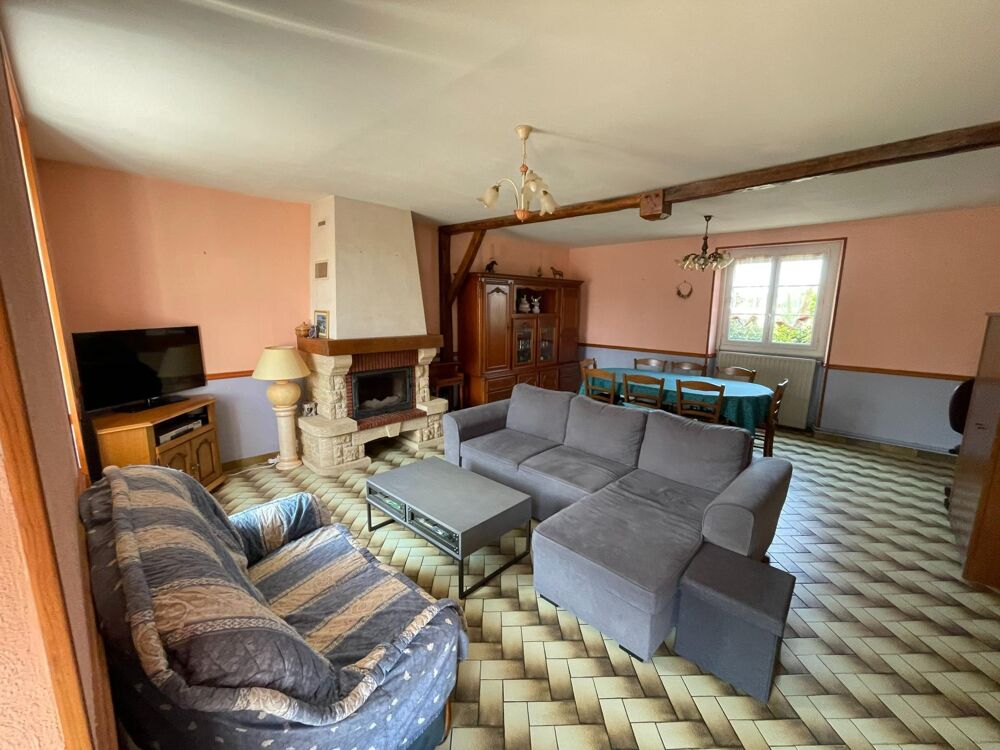 Corps de ferme avec maison d'habitation, terrain.