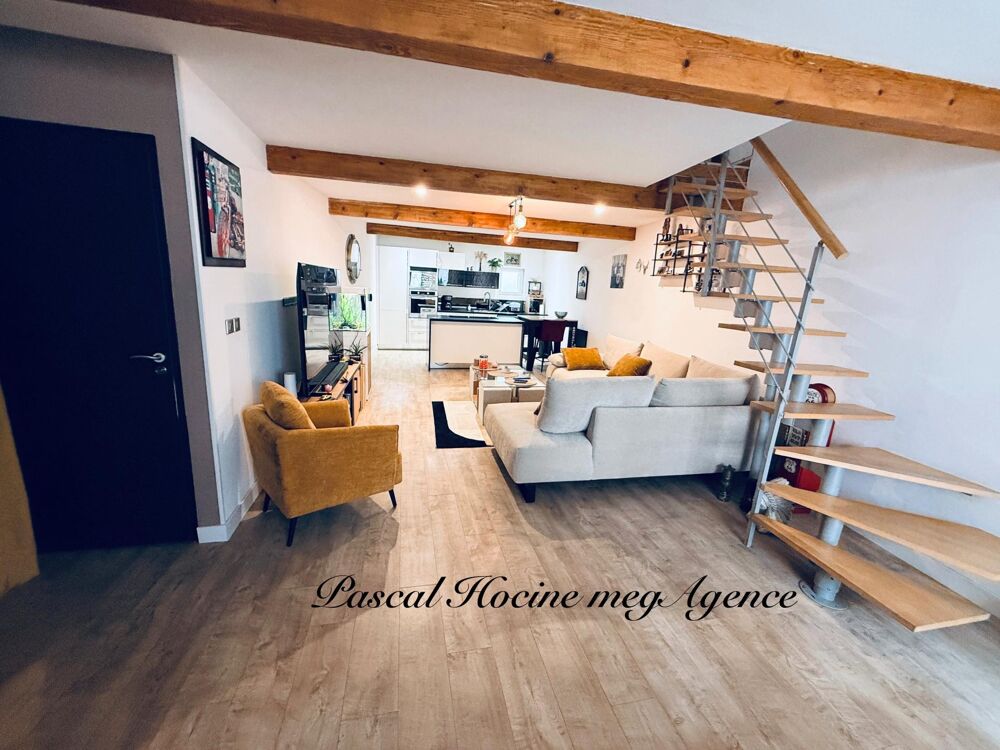 Maison de ville rénovée, 3 chambres, grand garage