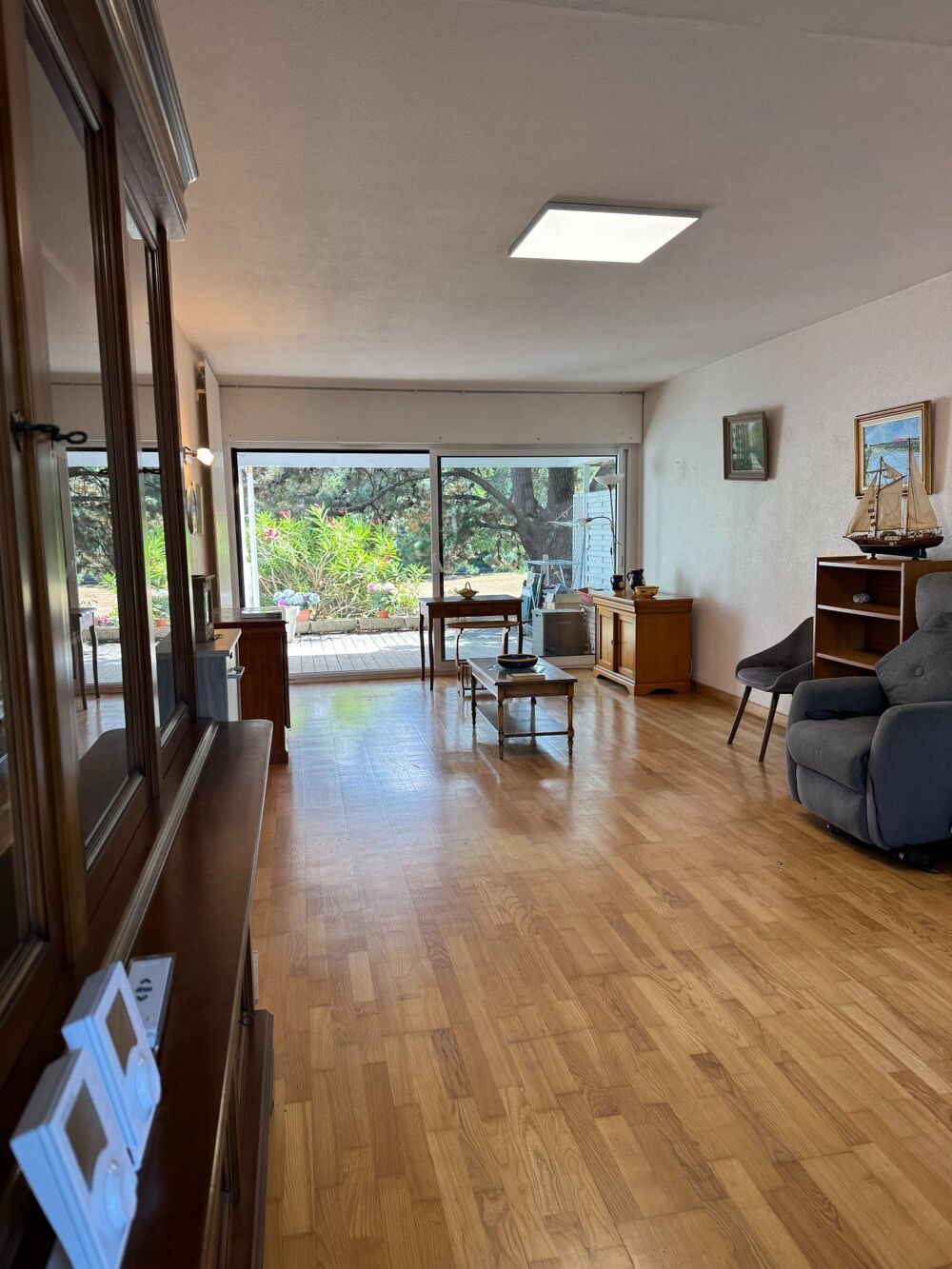 Larmor-Plage  Appartement familial de 100 m² potentiel 4 chambres et environnement verdoyant à quelques minutes des plages.