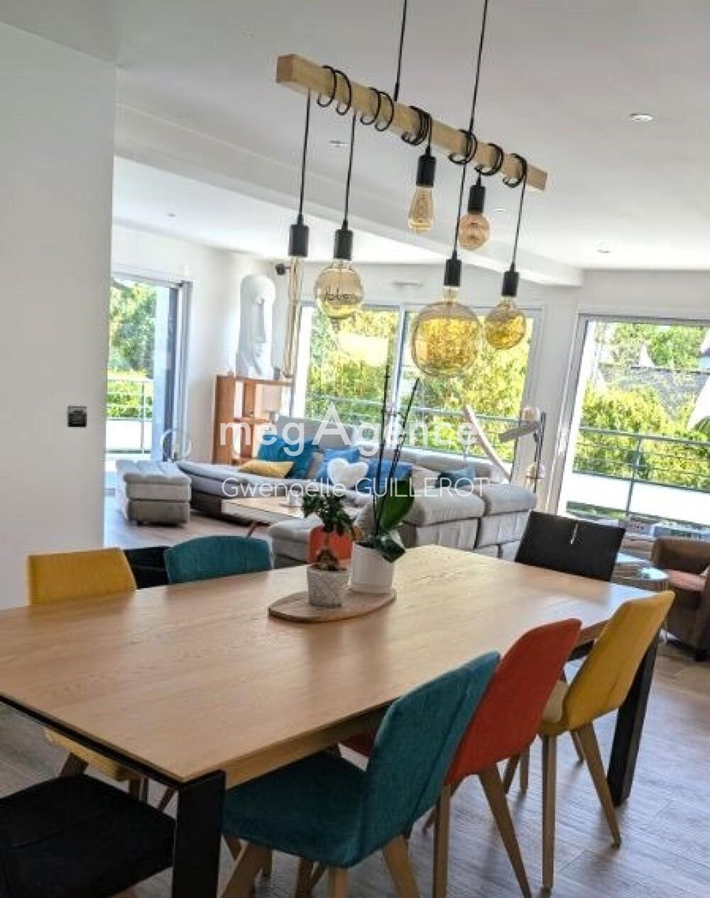 Belle contemporaine à deux pas du bourg et des plages