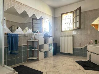  Maison � vendre 9 pi�ces 281 m�