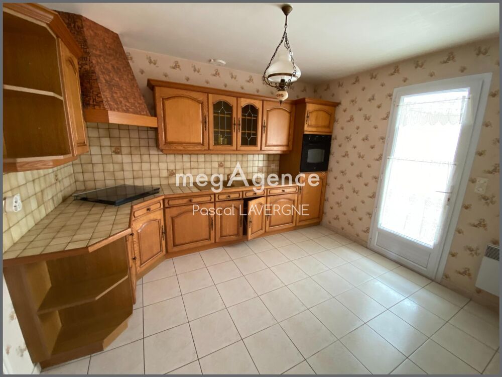 Maison de plain-pied de 2000 avec garage de 47 m2 - Proximité commerces et plages