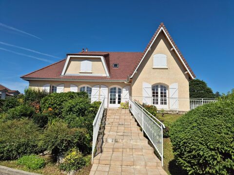   Belle maison individuelle avec de beaux volumes Maison - 6 pi�ce(s) - 155 m�