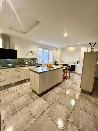 Maison  vendre 5 pices 130 m