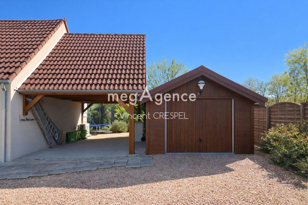 Maison sur La Flèche (72200)  283 m²  Jardin 1900 m²  Aucun travaux à prévoir