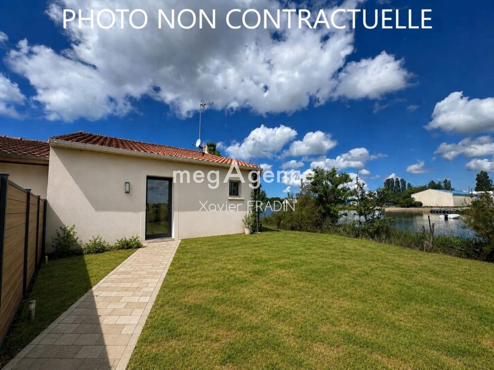 Appartement 35m² de plain-pied avec un extérieur de 90m² et stationnement