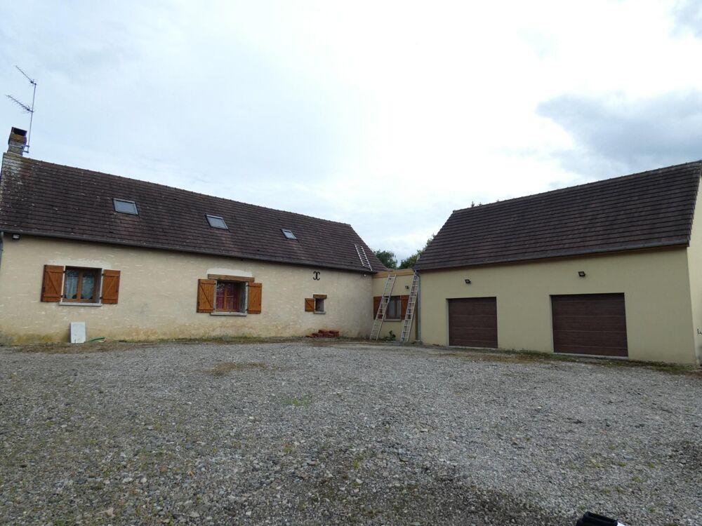 Longère rénovée,136m2 hab sur 2750m2, près de RN12