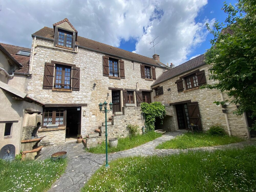 Maison 8 pièces 162 m² · à Follainville-Dennemont · 162 m² · 285 000 €