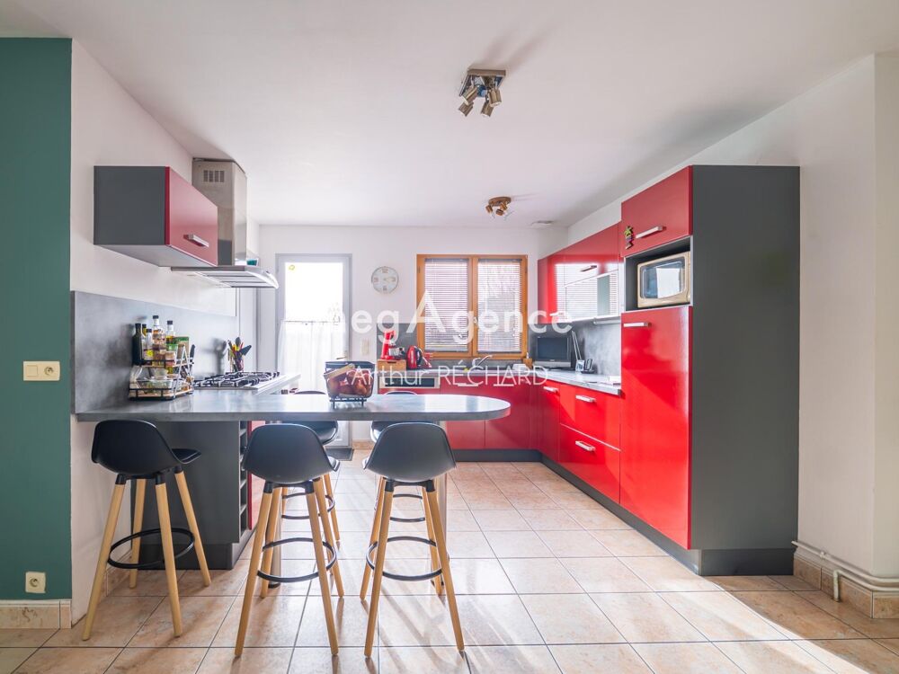 Maison 9 pièces 210m2