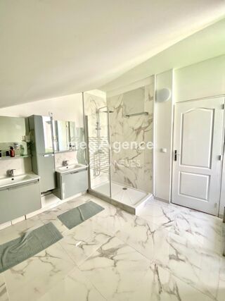  Maison � vendre 8 pi�ces 226 m�