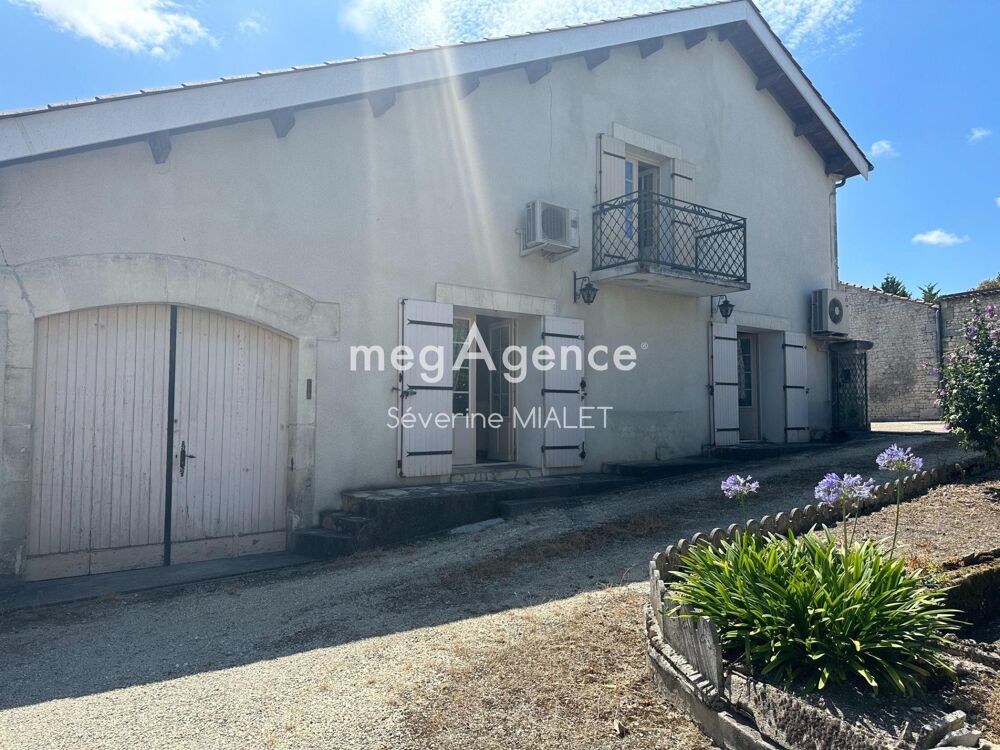 Maison 3 pièces 111 m² · à Salles-d'Angles · 111 m² · 159 000 €