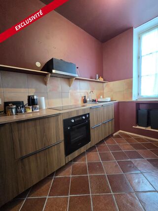  Immeuble � vendre 137 m�