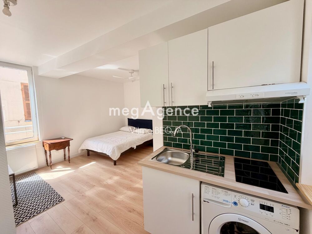 Location Appartement Studio meublé de 23 m² en plein centre-ville de Sens Sens
