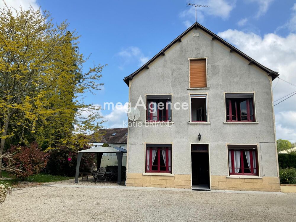 Maison avec cinq chambres