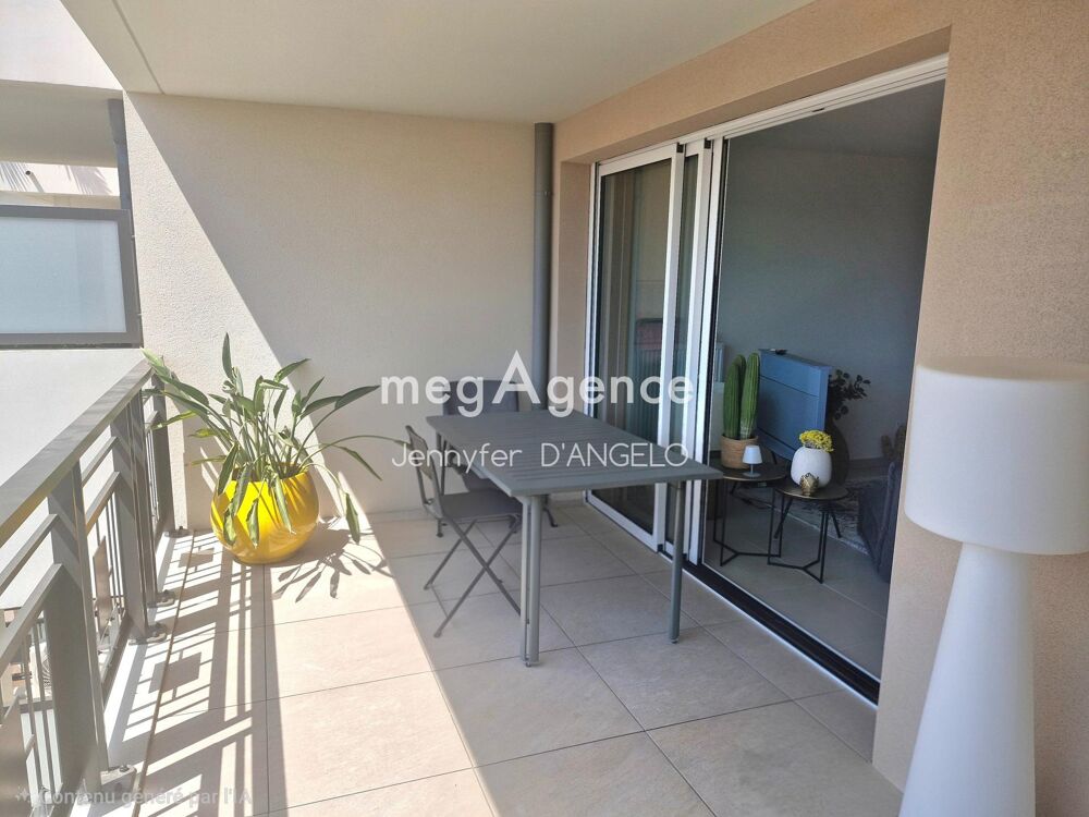 APPARTEMENT T3, TERRASSE, GARAGE CENTRE VILLE A SANARY
