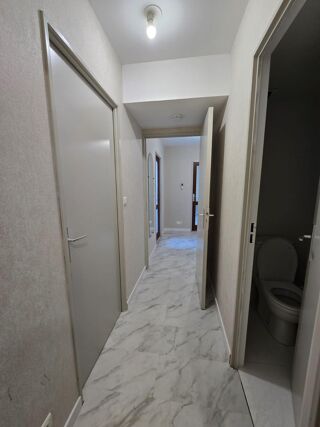  Appartement à louer 2 pièces 53 m²