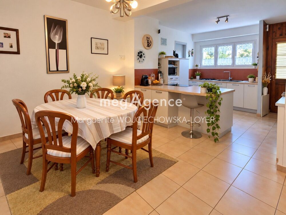 Vente Maison Maison proche lycée Alain, 3 chambres, avec jardin clos et arboré Alencon