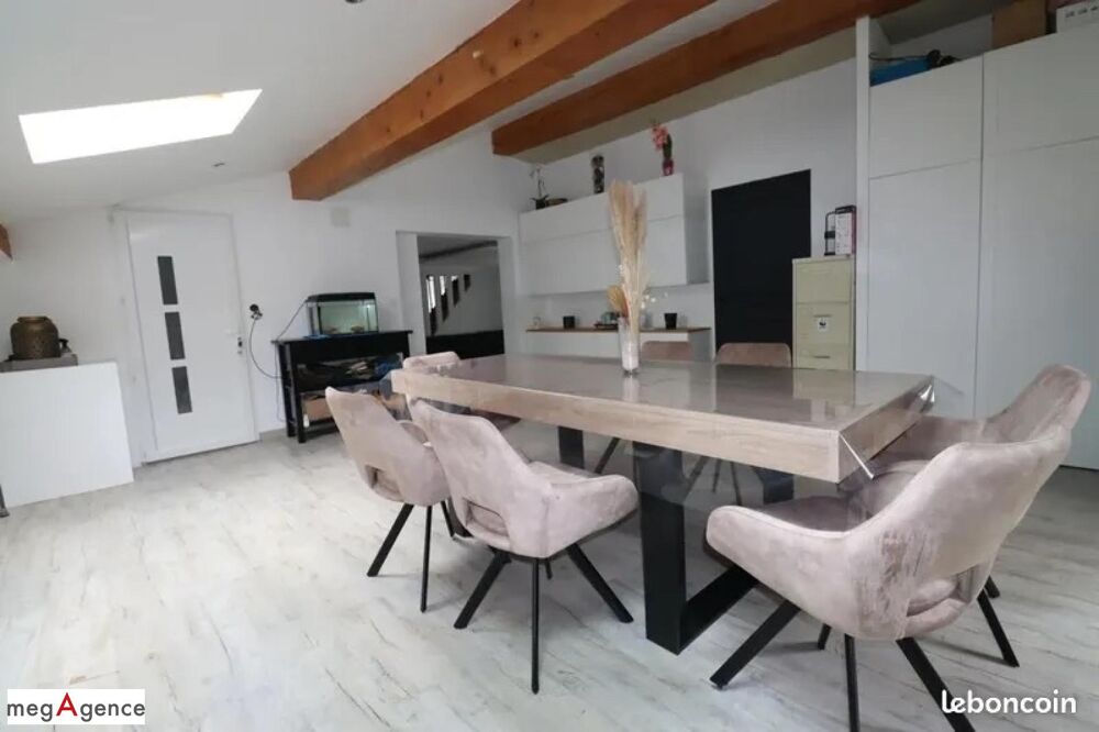 Vente Maison Maison familiale 164 m² avec grand sous-sol – La Ricamarie La ricamarie