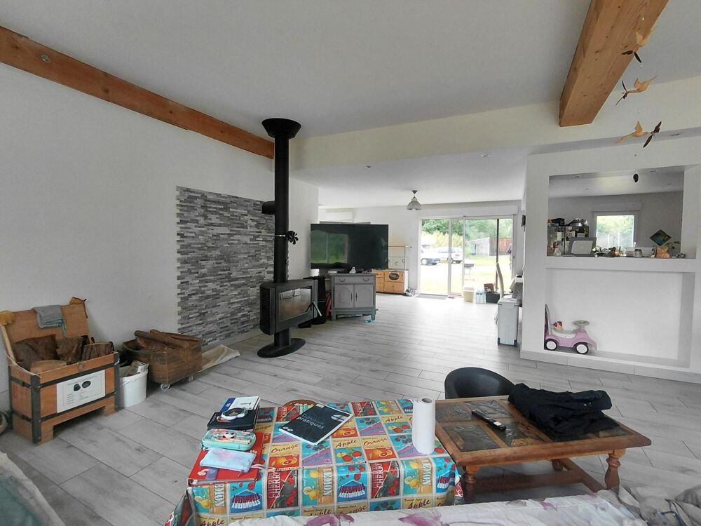 Maison à la campagne de plain pied sur 12 439m²