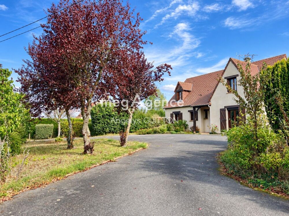 Vente Maison Maison familiale aux beaux volumes – Beaumont-sur-Sarthe Beaumont-sur-sarthe