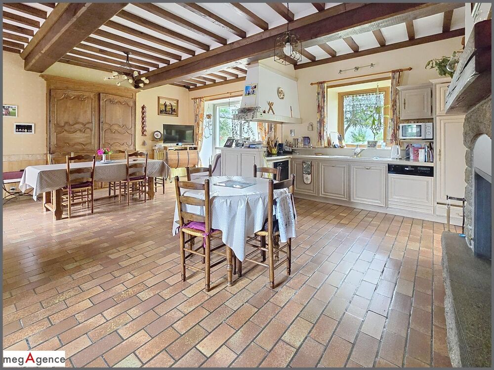 à vendre  Propriété/château Cérences (50510)