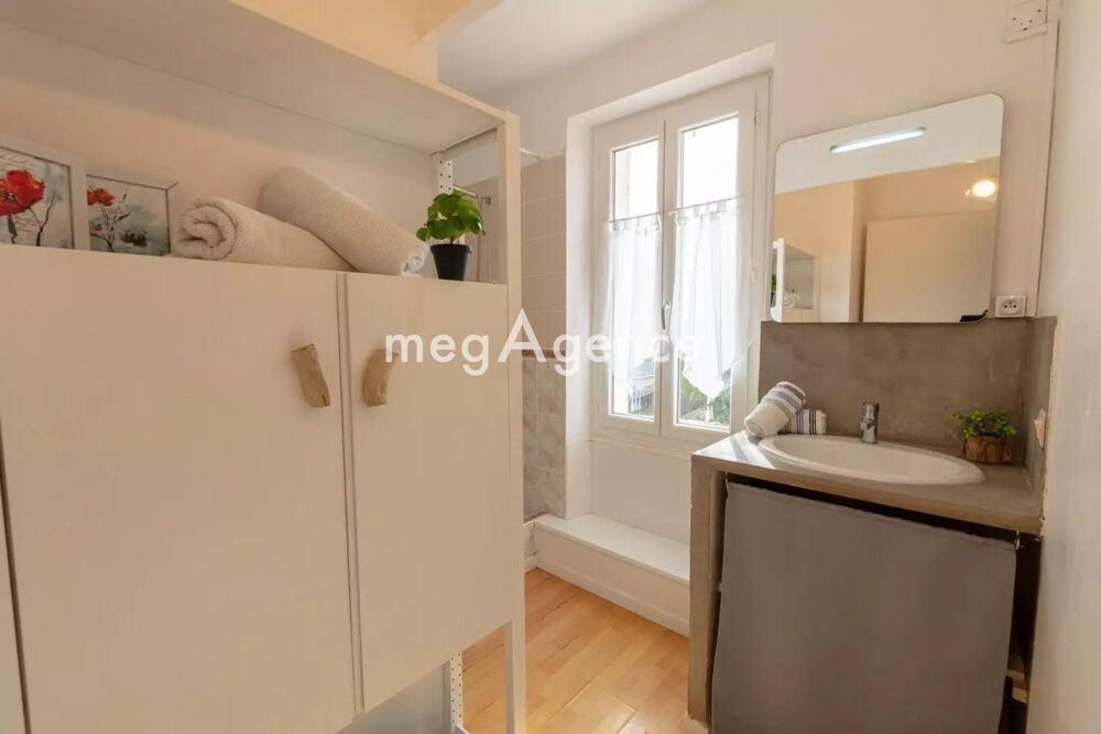 � vendre  Maison Hy�res (83400)